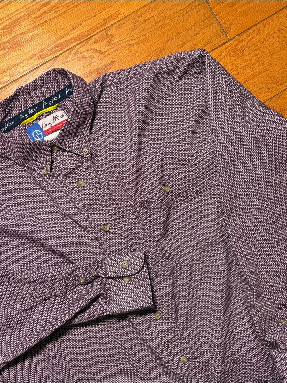 Wrangler George Strait Collection Men’s geometric western Button-Down Shirt